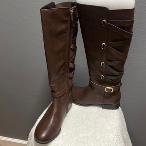 Girl boots